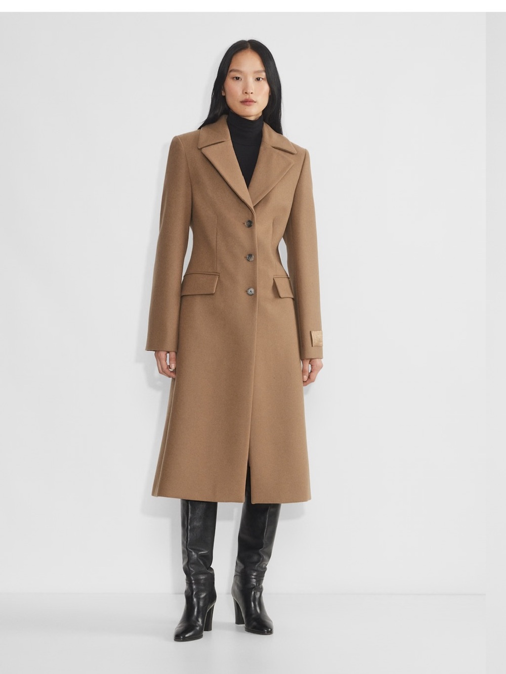 Aritzia Wilfred Eiffel Coat - Virgin Wool in Desert Sand
